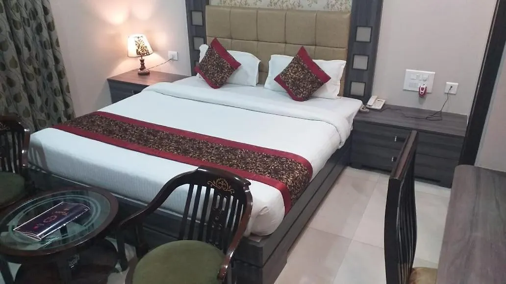Hotel Ozas Grand Váránasí