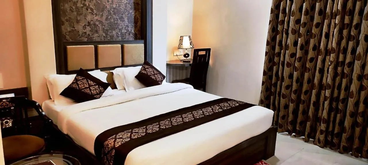 Hotel Ozas Grand Váránasí