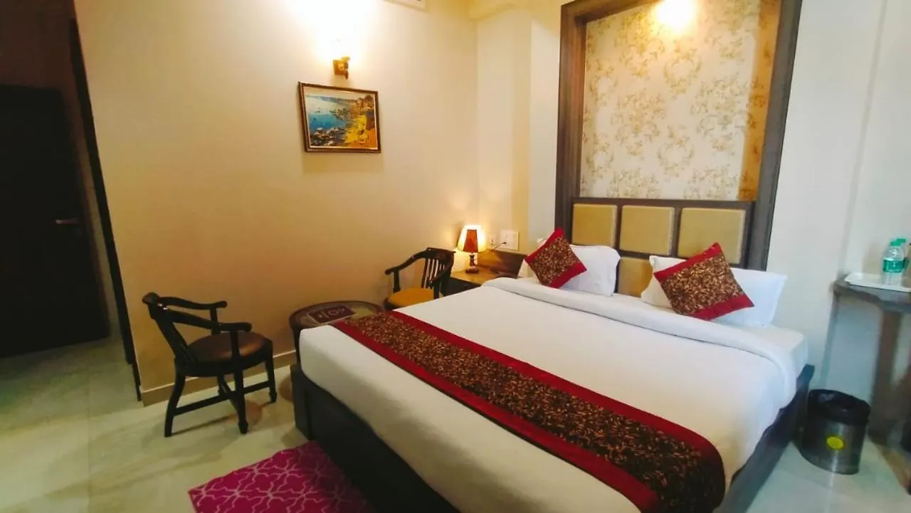 Hotel Ozas Grand Váránasí
