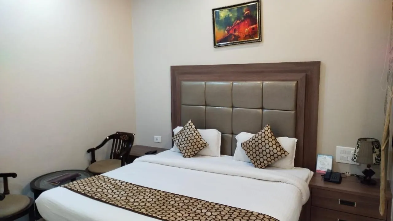Hotel Ozas Grand Váránasí